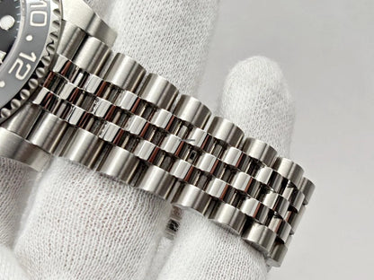 Rolex GMT-Master II 2025 NEW [Bruce Wayne] Jubilee Bracelet 126710GRNR Condition: New | Year of production 2025 | Original box | Original papers