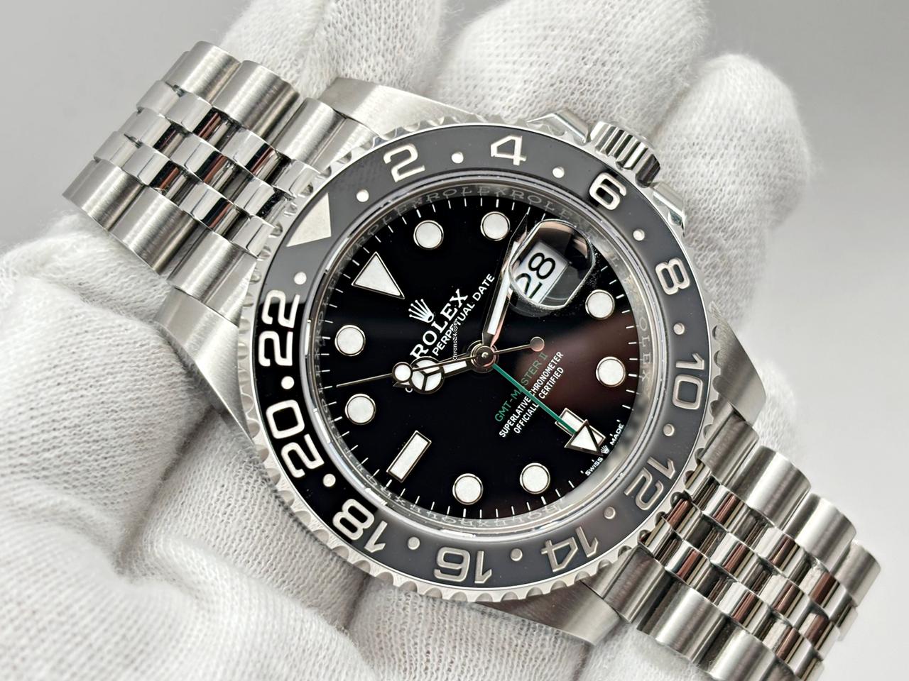Rolex GMT-Master II 2025 NEW [Bruce Wayne] Jubilee Bracelet 126710GRNR Condition: New | Year of production 2025 | Original box | Original papers