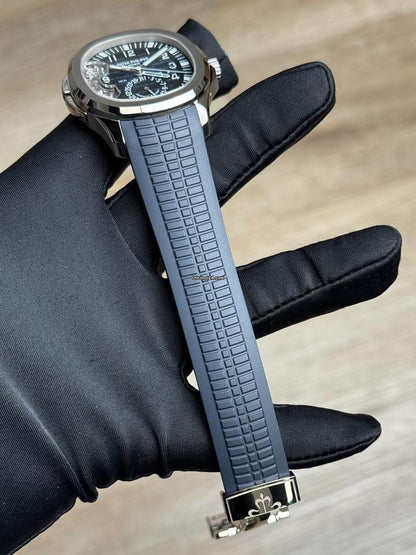 Patek Philippe Aquanaut Travel Time Advanced Research Aquanaut 2017 Like New 5650G-001 Advanced Research Aquanaut Blue Full Used (Very good) | Year of production 2017 | Original box | Original papers